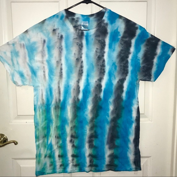 Gildan Tops - Tiedye HandMade Shirt